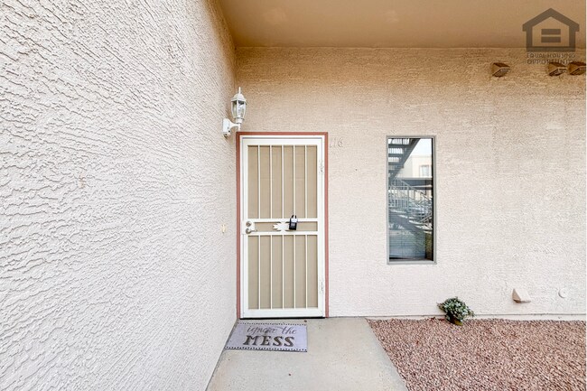 Building Photo - 205 N 74th St
