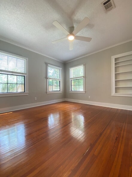 Building Photo - 1523 E Avery St