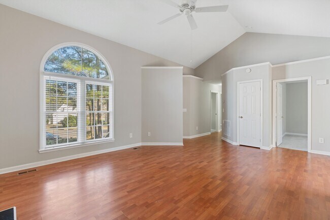 Building Photo - 2105 Quail View Trail