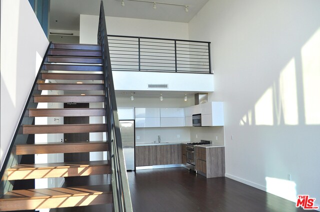 Building Photo - 1115 Sunset Blvd