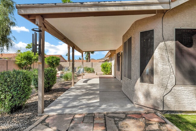 Building Photo - 4315 E Rocky Slope Dr