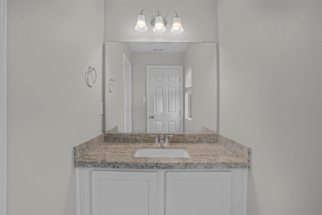 Building Photo - 1506 Sombras Dr