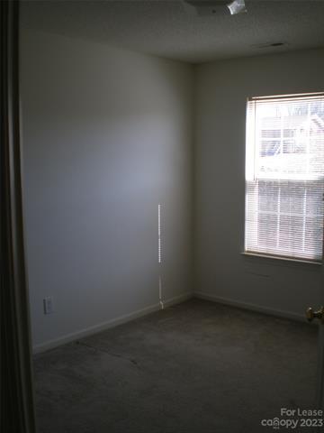 Building Photo - 153 Springwood Ln