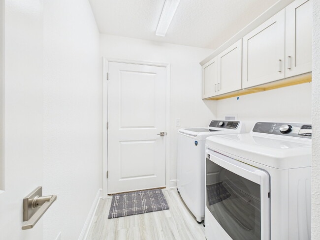 Building Photo - Furnished 3/2 in Water’s Edge | Golf Cart ...