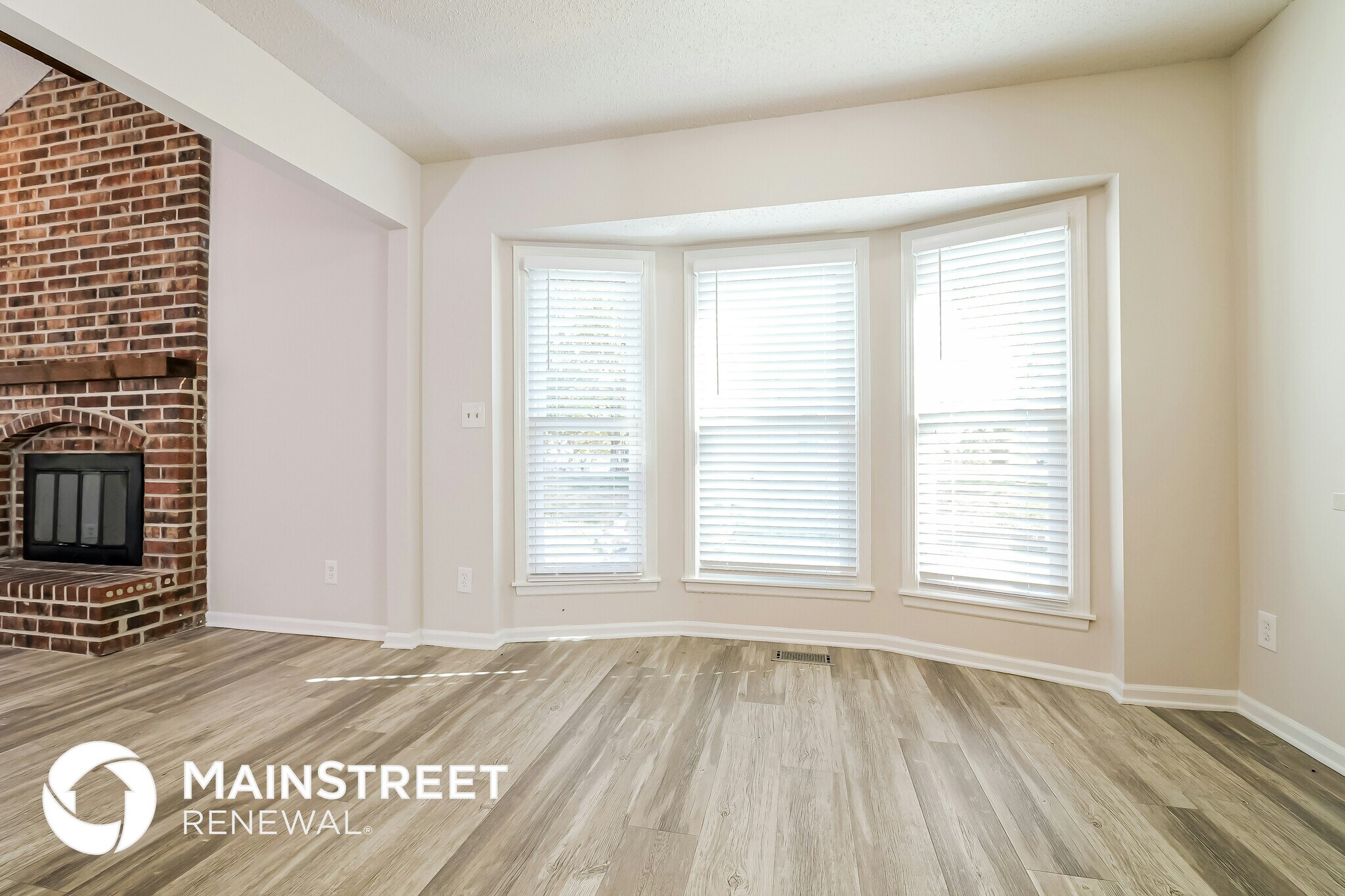 Building Photo - 1612 NE 112th Terr