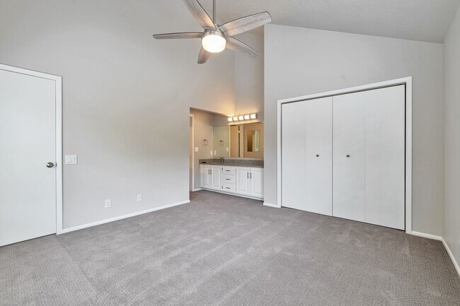 Building Photo - 4829 Arbor Cir