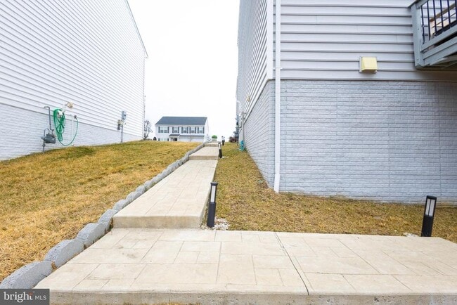 Building Photo - 16028 Eagle Roost Ct