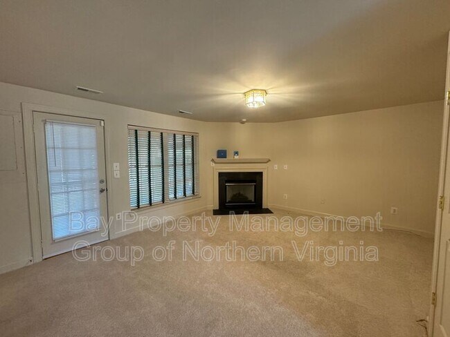 Building Photo - 14004 Madrigal Dr