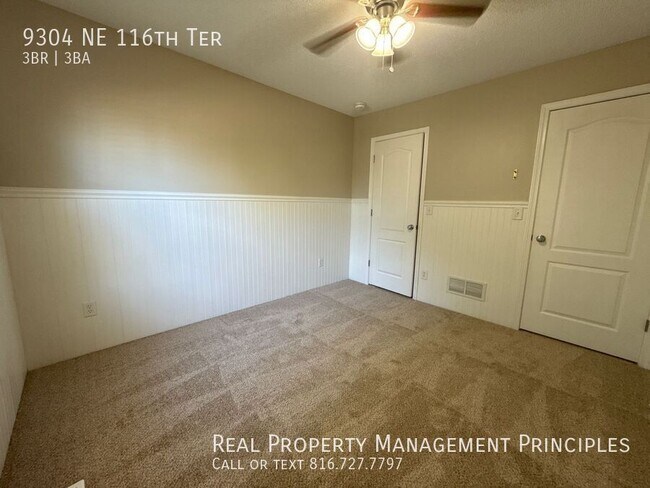 Building Photo - 9304 NE 116th Terr