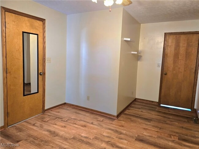 Building Photo - 866 McIntire Ave