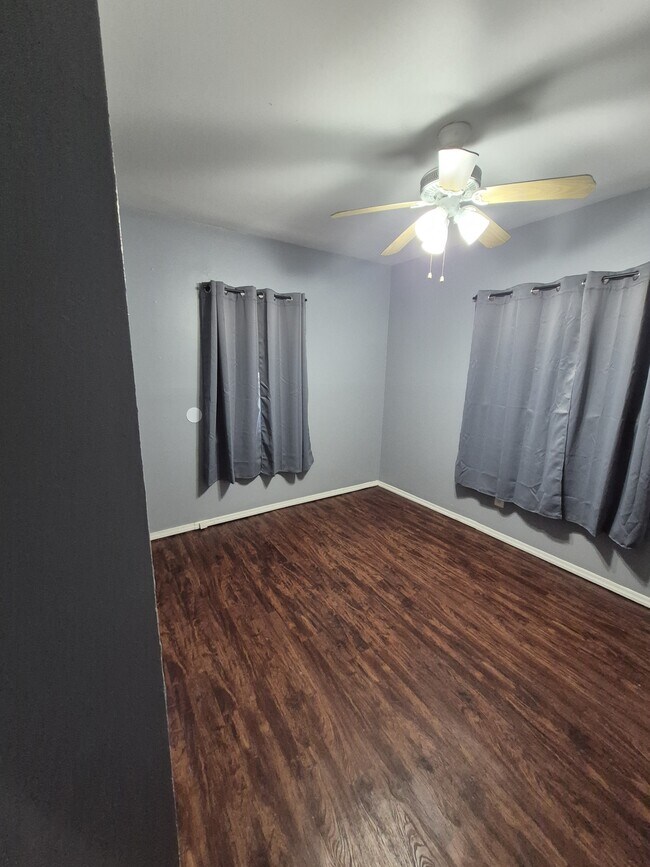 Building Photo - 9611 Winkler Dr