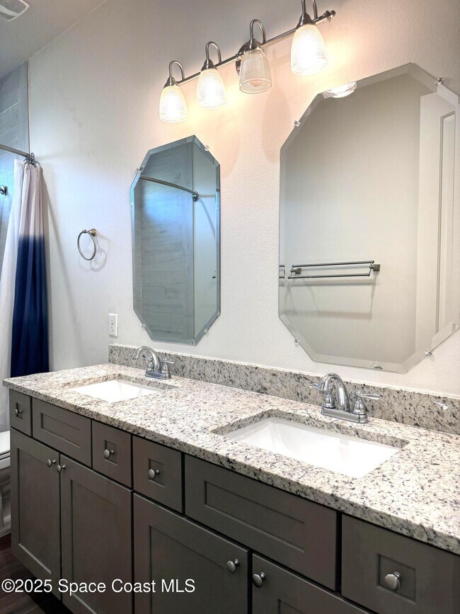 Building Photo - 7258 Preserve Pointe Dr