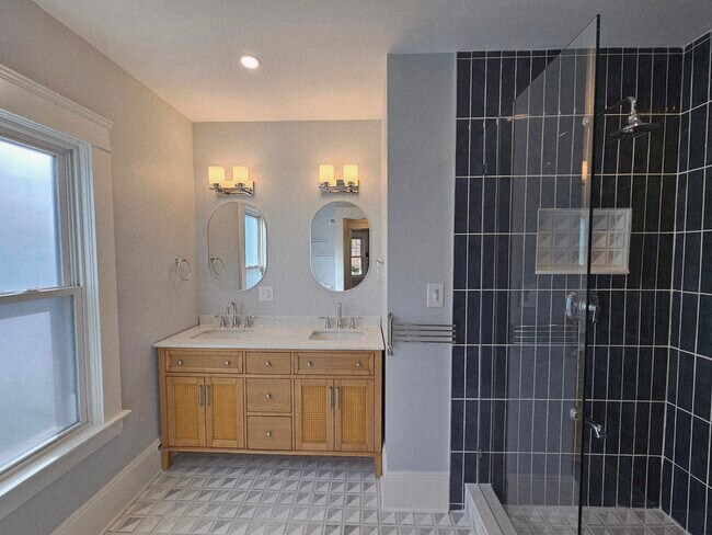 Building Photo - 9715 Clifton Blvd