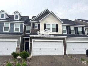 Building Photo - 7216 Walnut Grove Ln N