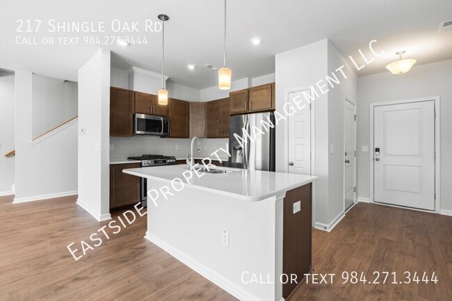 Primary Photo - 217 Shingle Oak Rd