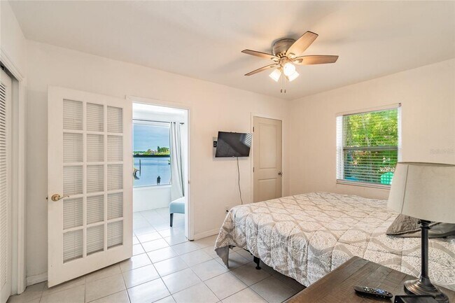 Building Photo - 607 Betmor Ln