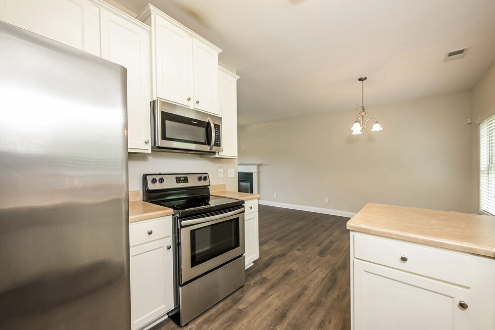 Building Photo - 592 Joneus Dr
