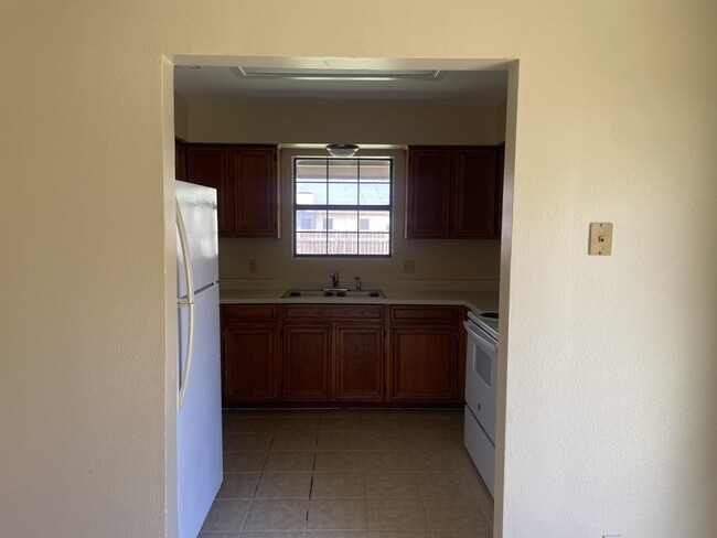 Building Photo - 8685 Northridge Loop