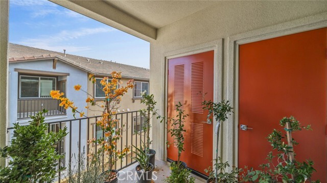 Building Photo - 6123 Valentina Wy