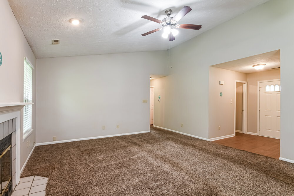 Building Photo - 6261 Hazelhatch Dr