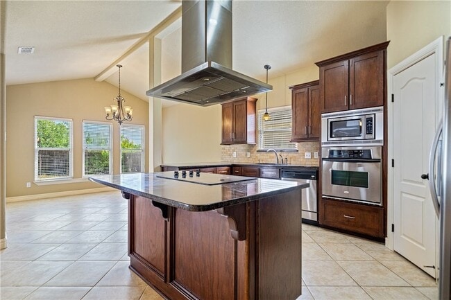 Building Photo - 6 Virginia Hills