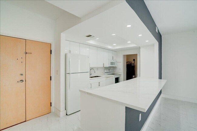 Building Photo - 9805 NW 52nd St