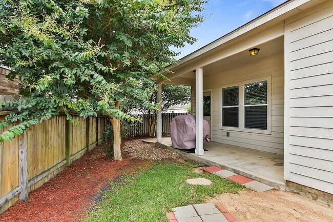 Building Photo - 602 Blue Oasis Ct