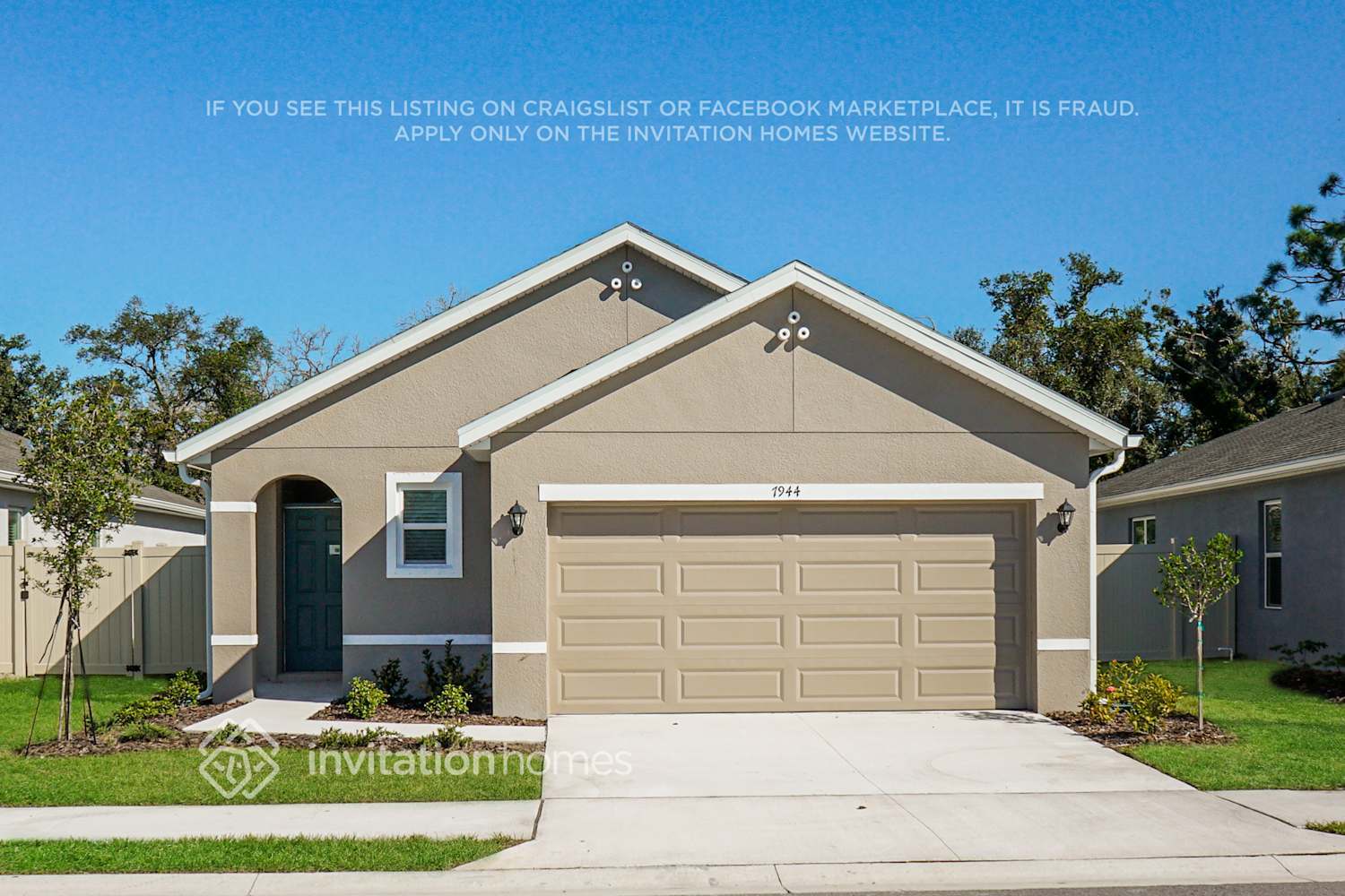 Building Photo - 7944 Majestic Palms Ct