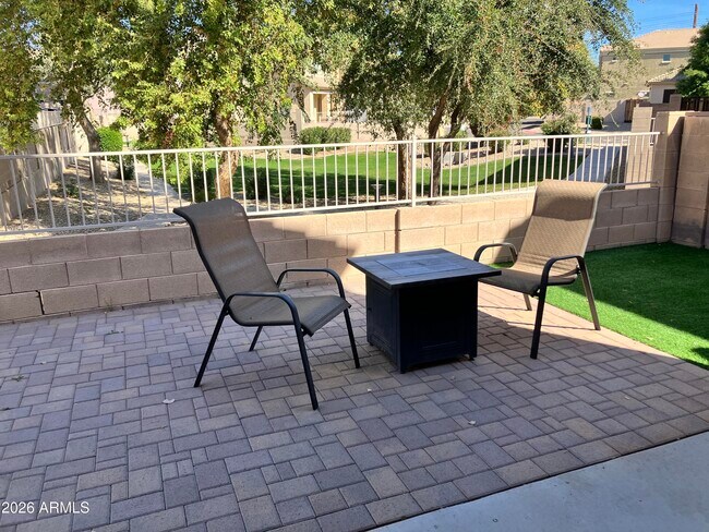 Building Photo - 7392 W Tierra Buena Ln