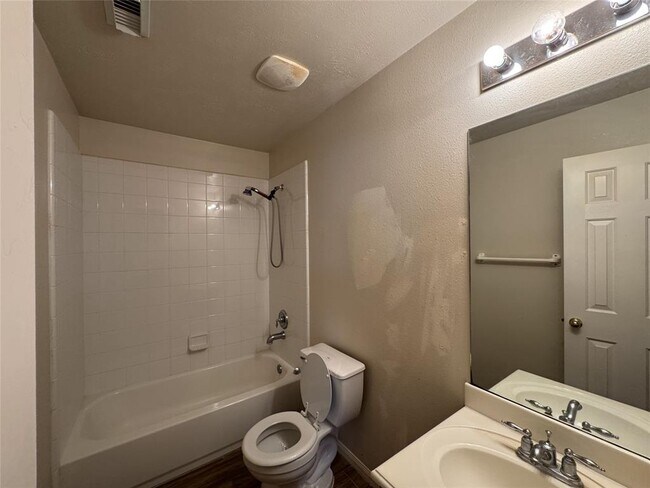 Building Photo - 13723 Audra Ln