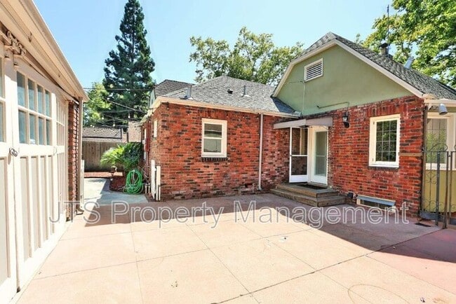 Building Photo - 937 Sonoma Way