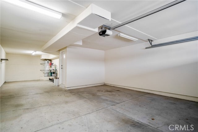 Building Photo - 5562 W 190th St