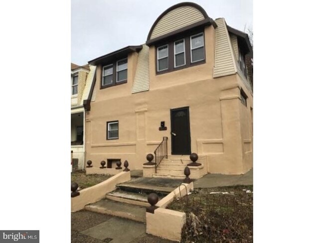 Primary Photo - 2011 Stenton Ave