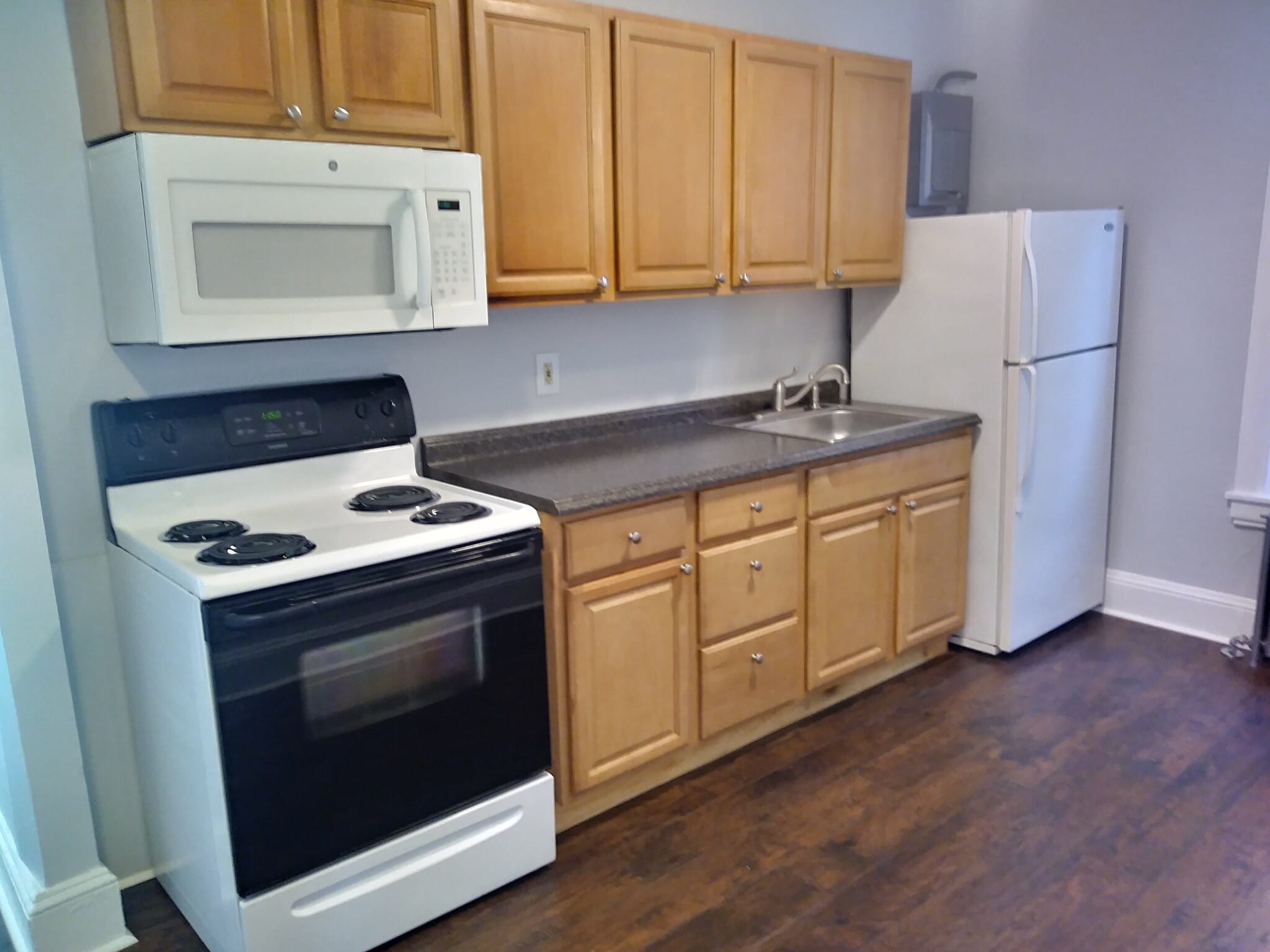 Building Photo - 229 Church St