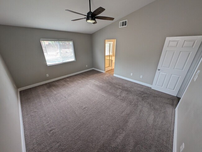 Building Photo - 8040 Villa Rosarito St