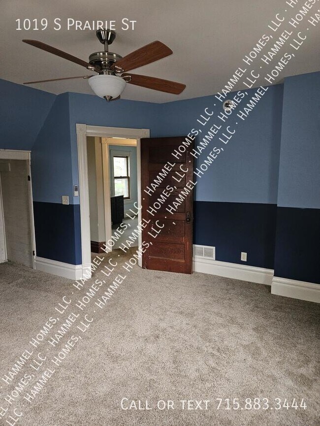 Building Photo - 1019 S Prairie St