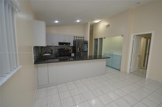 Building Photo - 7333 W 29th Ln