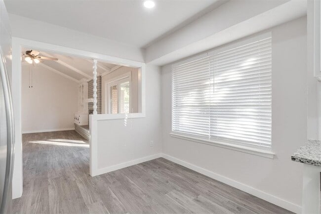 Building Photo - 2704 NW 115th St