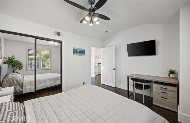 Building Photo - 4 Chandon