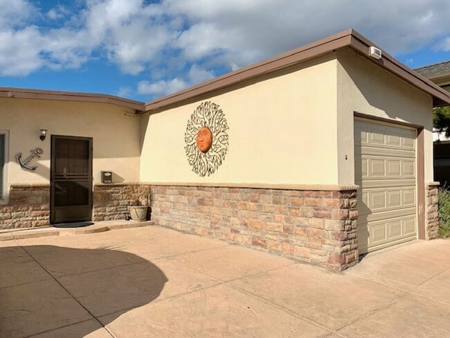 Primary Photo - Ventura | 3 Bed + 1 Bath | Belfast Ln
