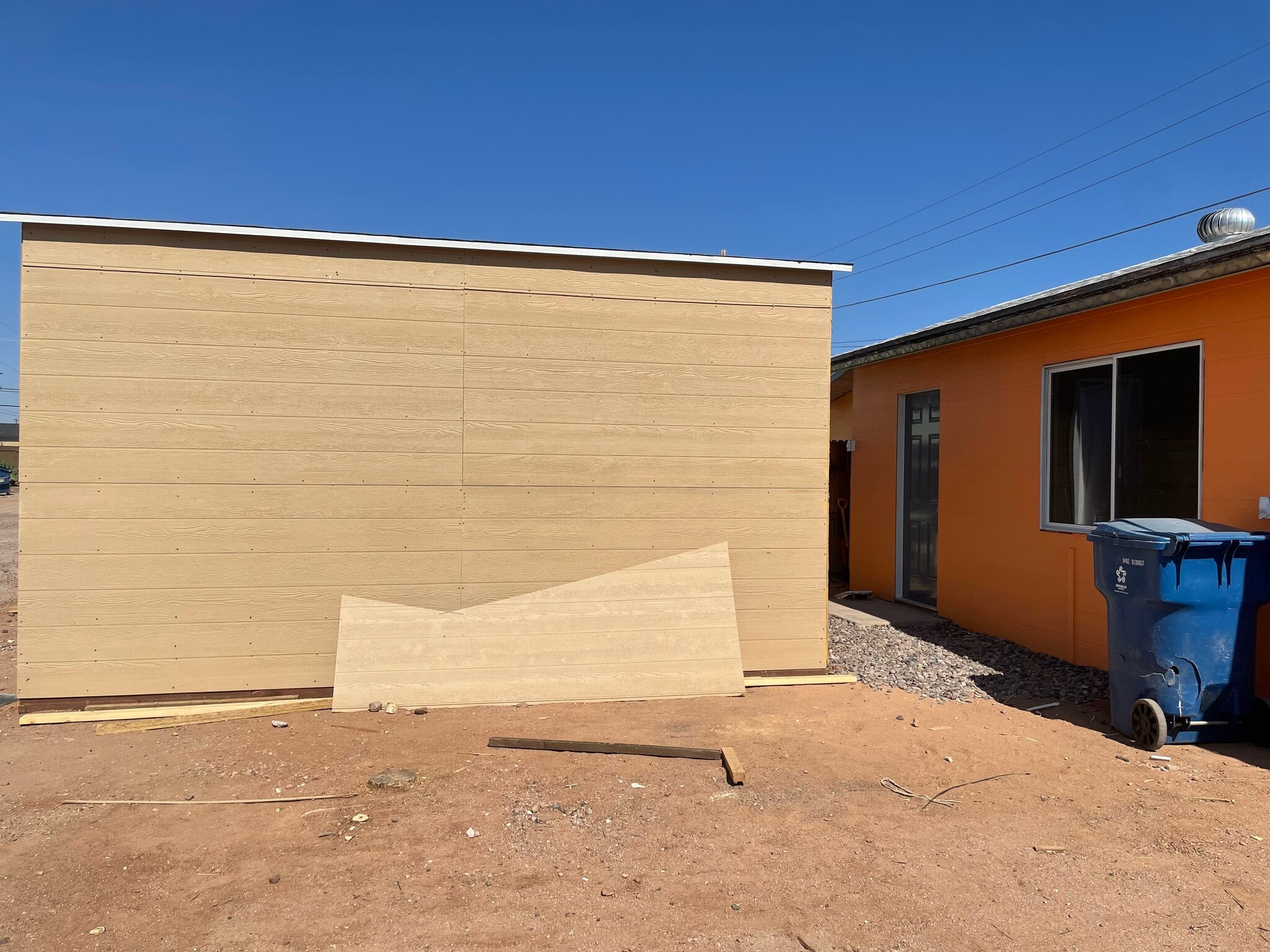 Building Photo - 268 N Ocotillo Dr