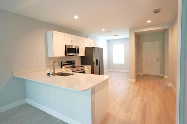 Building Photo - 17070 Byron Ave