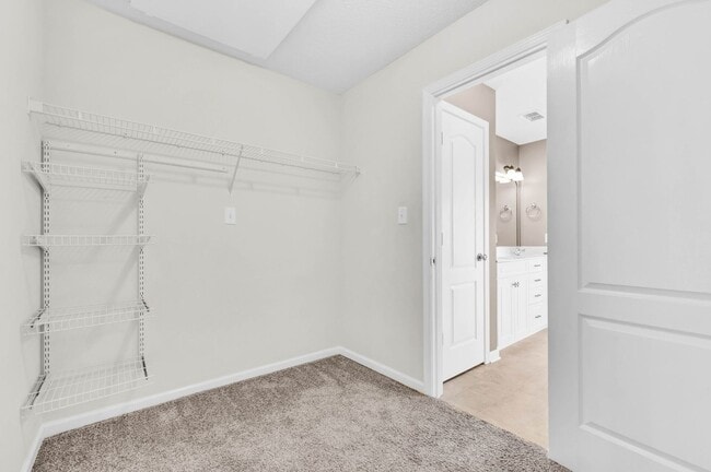 Building Photo - 3 Bedroom Pet Friendly Home For Rent With Extra Large Bonus Room!