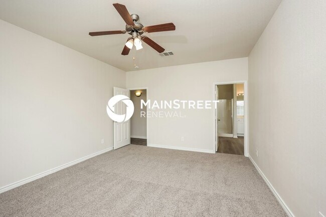 Building Photo - 3 Bedroom Pet-Friendly Home in Seagoville,...