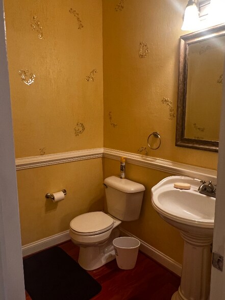 Building Photo - 4203 New Town Ave