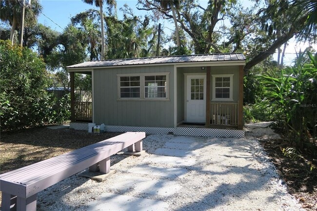 Building Photo - 3400 Clark Dr
