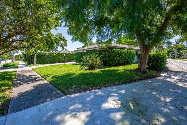 Building Photo - 187 Auburn Dr