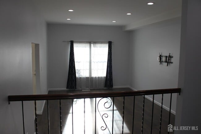 Building Photo - 83 Pheasant Run