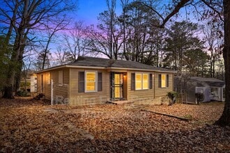 Building Photo - 1317 Glenwood St NW