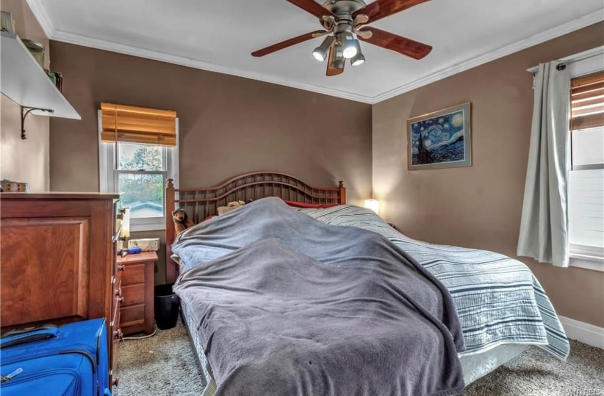 Bedroom 2 - 558 Linden Ave